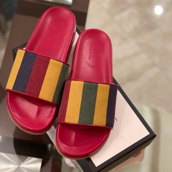 Gucci Men's Baiadera Stripe Slide Sandal In Red - Picture 4 of 15